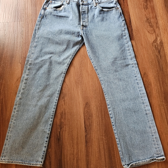 Mens levis 501 button fly jeans - Picture 4 of 10